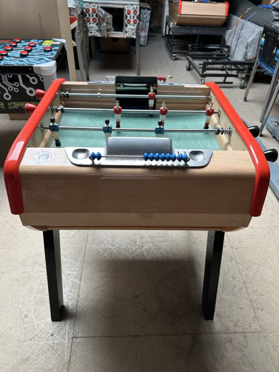 Baby-foot Bonzini 2 barres avec monnayeur OCCASION